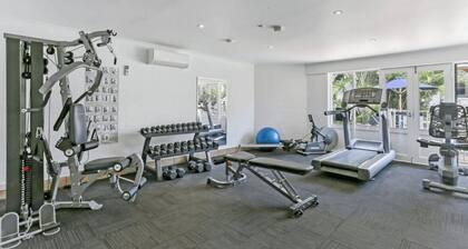 Noosa International Apartment 117 - Sunset Views & Resort Luxury in the Heart of Noosa