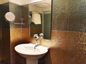 Deluxe-Doppelzimmer | Badezimmer