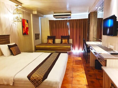 The Montana Lodge - Sathorn