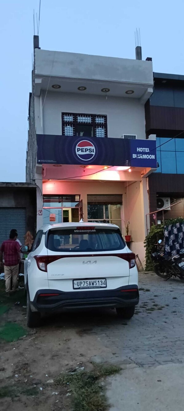 Exterior - The Singh Hotel (Etawah)