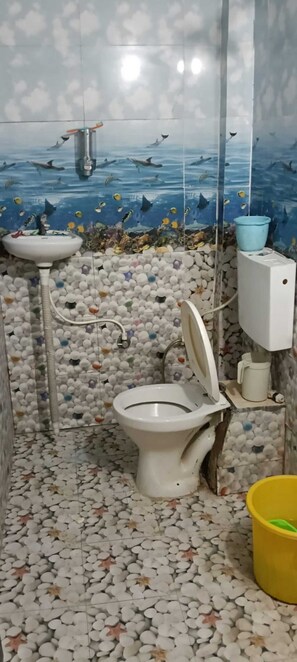 Standard Room, Private Bathroom | Bathroom | Shower, towels, soap, shampoo - The Singh Hotel (Etawah)