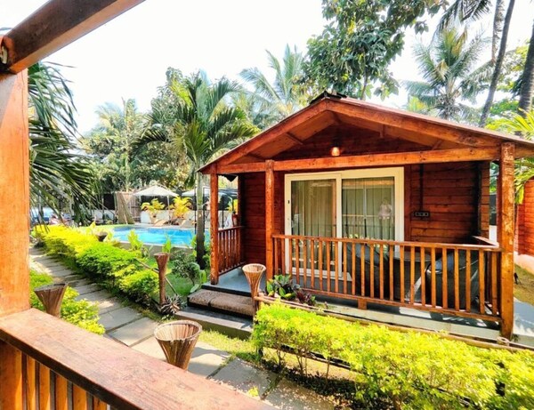 Tranquill Riverside Luxury Cottages - Goa