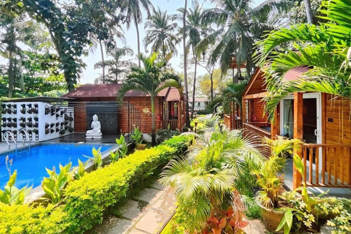 Cottage, Balcony, Pool View | Balcony