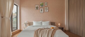 Yen Stay Tuyen Lam