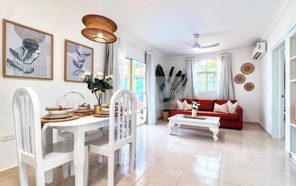 Living area - Walk to Beach Dining Shops Nightlife Pool-view Fun (Punta Cana)