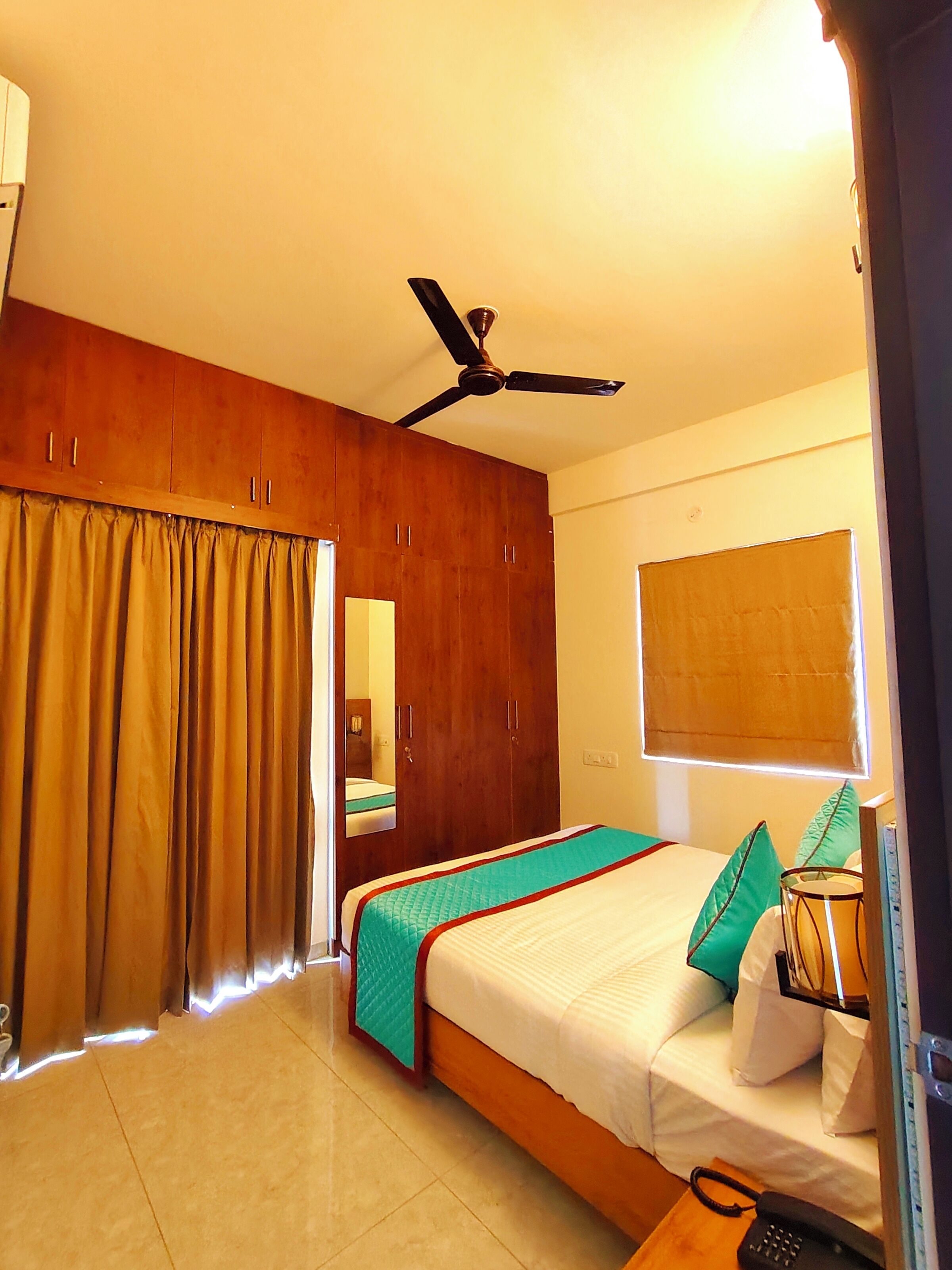 Family Suite, City View | Laptop workspace, free WiFi