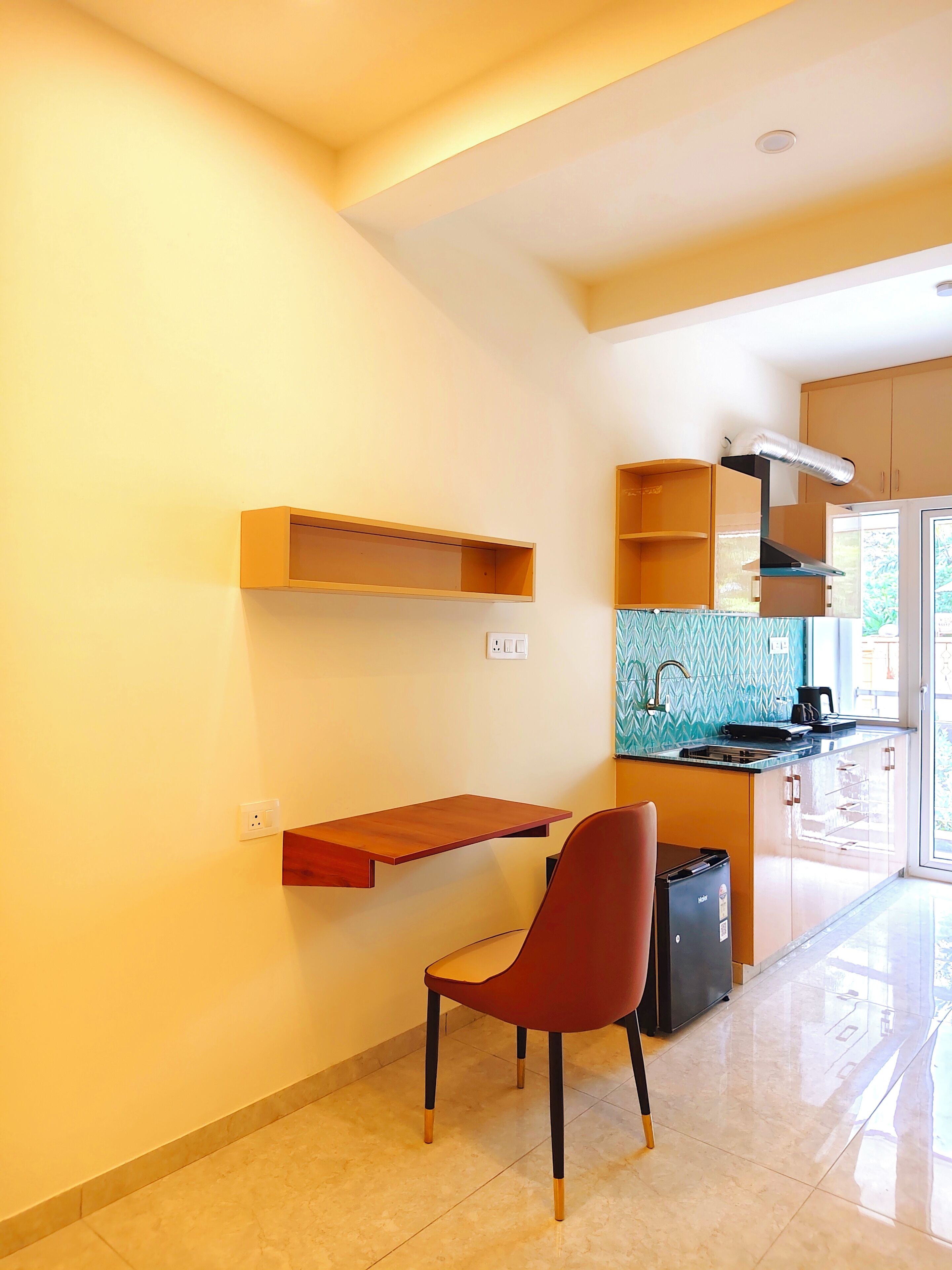 Family Suite, City View | Private kitchen
