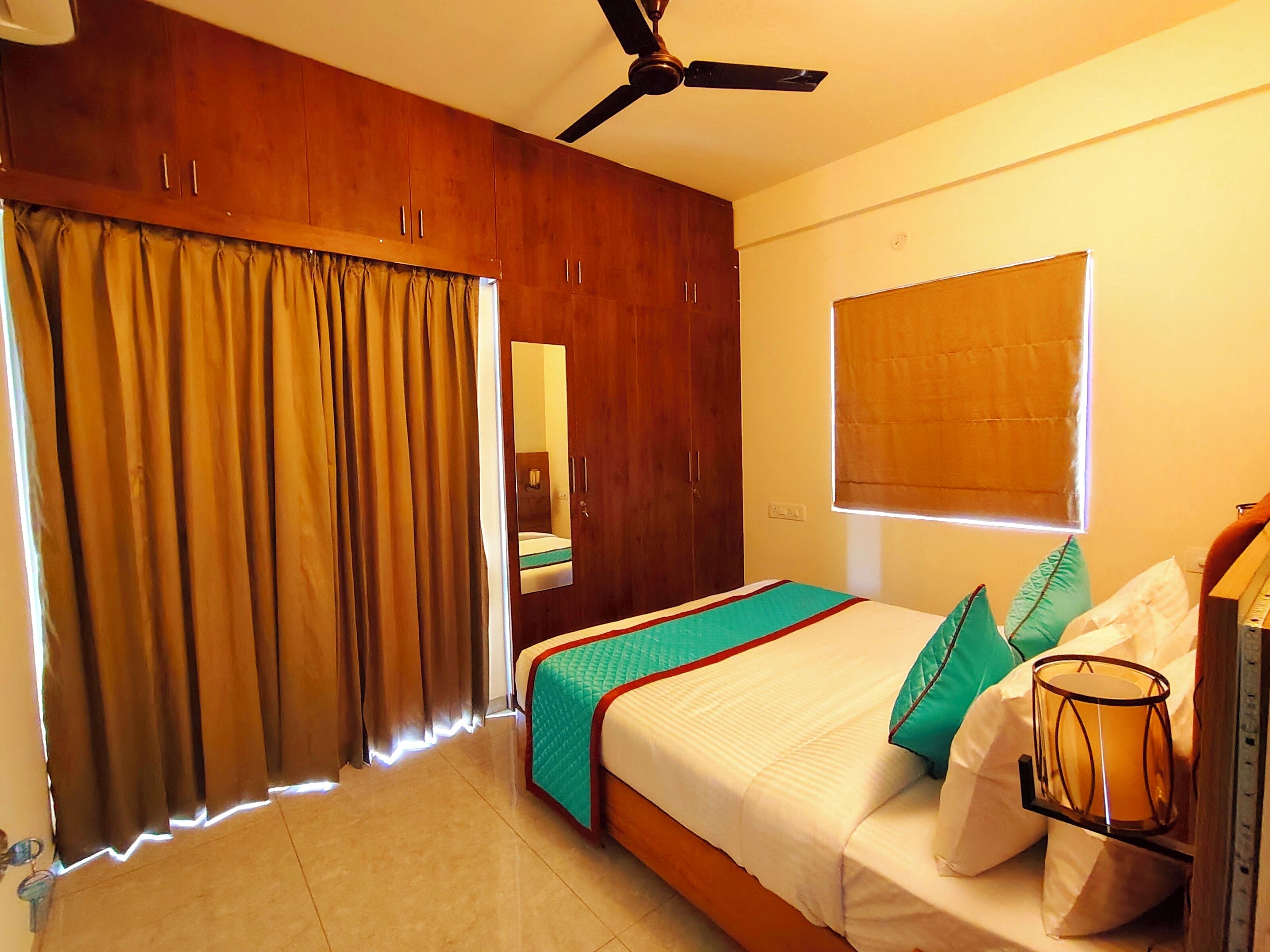 Family Suite, City View | Laptop workspace, free WiFi