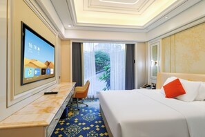Doppia Classic, vista lago | Una scrivania, postazione laptop, Wi-Fi gratuito
