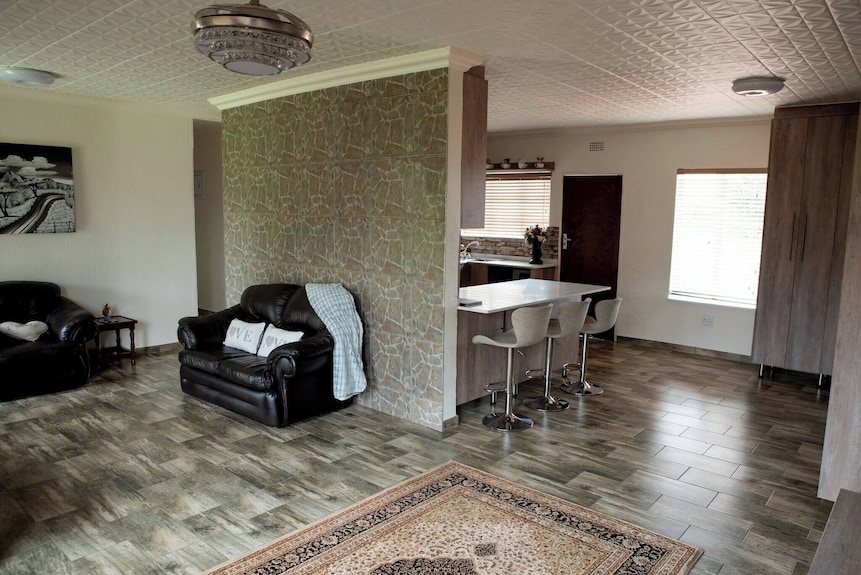 Christi-lue Villa Guest House - Krugersdorp