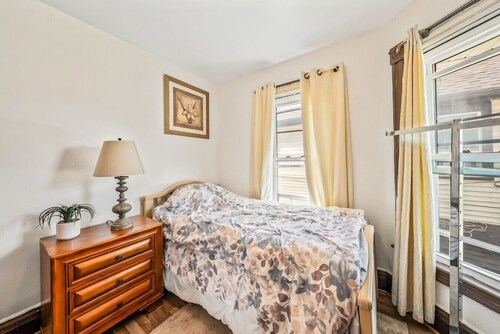 Seward Street - Room 5