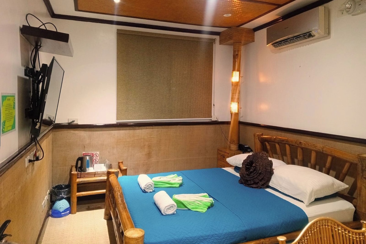 Standard Double Room | Free WiFi