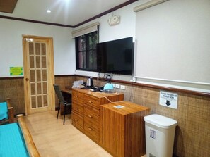 标准三人房 | 住宿内部