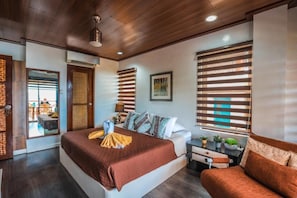 Superior Villa, Balcony, Lake View | Free WiFi - Noni's Resort (Alitagtag)