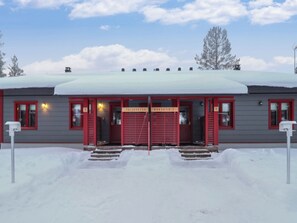 Unclassified image, 2 of 33, button - Tuiskukuru b by Interhome (Inari)
