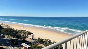 Standard Apartment, 1 Queen Bed, Kitchen, Ocean View | Beach/ocean view
