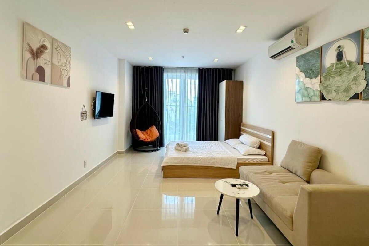 Apartment, Balcony, City View
