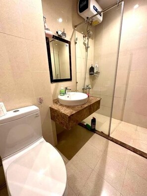 Executive Apartment, Balcony, City View | Bathroom - Teddy Apartment (Son Hoa)