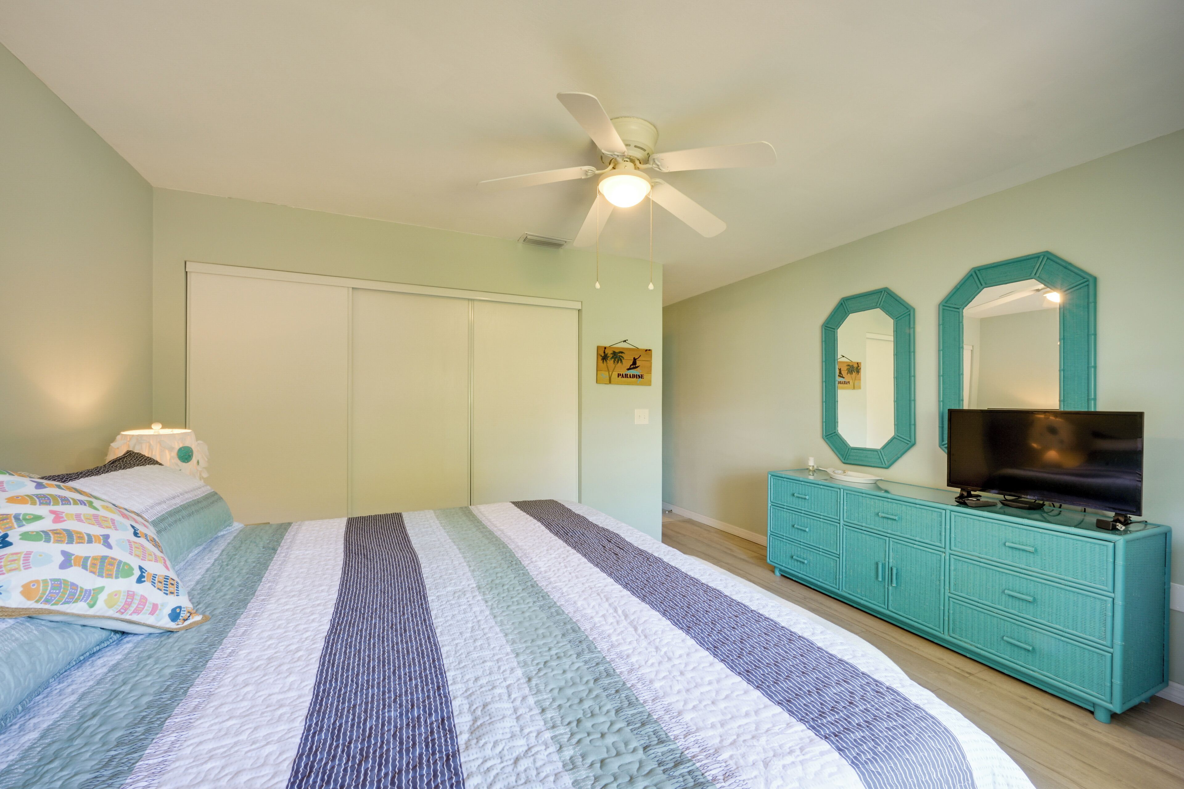 2 bedrooms, iron/ironing board, Internet, bed sheets