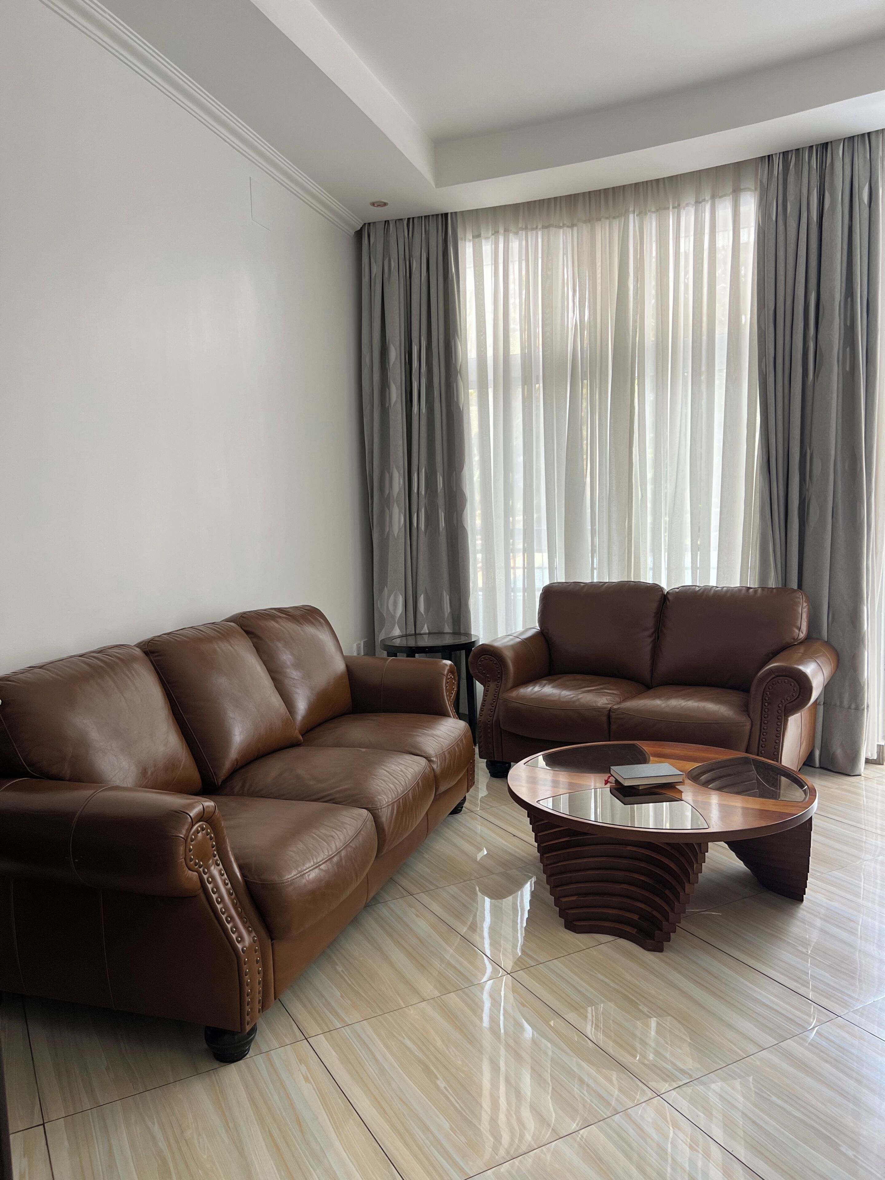 Executive Suite, Balcony, City View | Living area