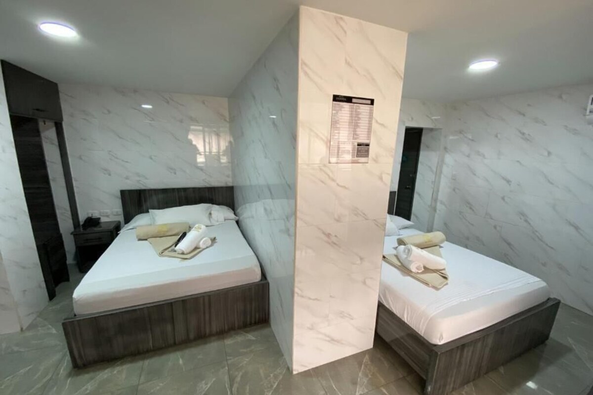 Familien-Suite, Balkon, Stadtblick | Kostenloses WLAN