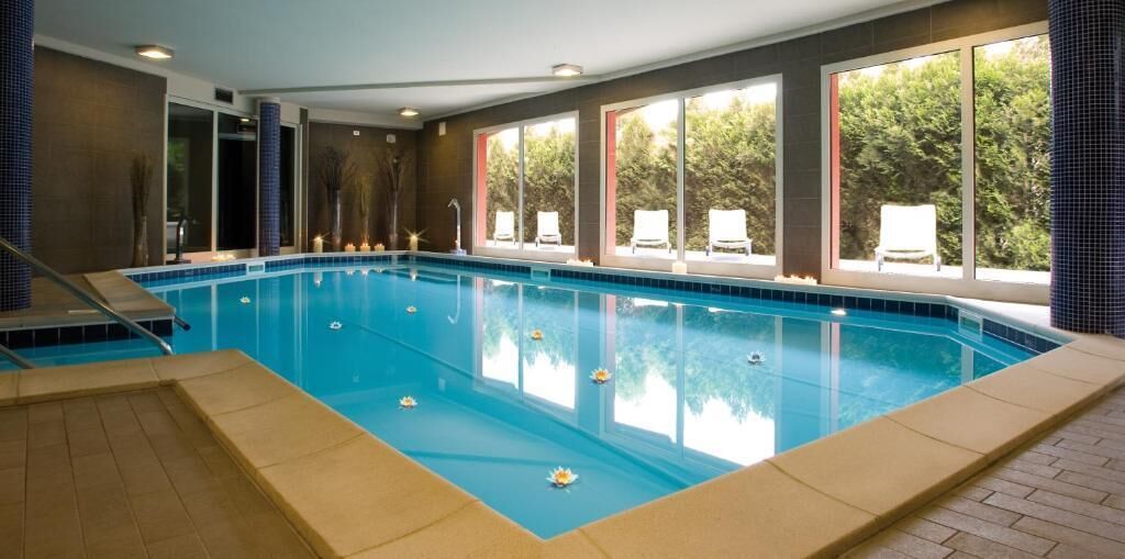 Una piscina techada