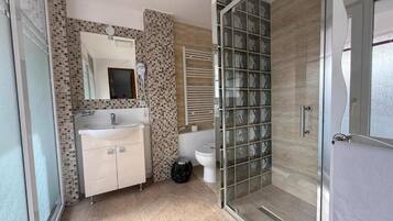 Double Room, Balcony | Bathroom