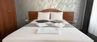 Tranzzit Hotel