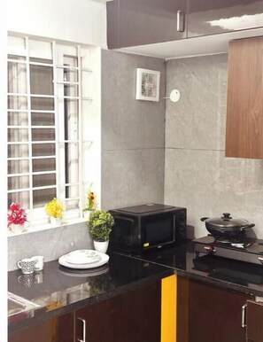 Private kitchen - Voyaraz Arka Living Suites | Near ECC | 305 (Bengaluru)