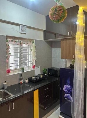 Private kitchen - Voyaraz Arka Living 1BHK couple, work, family| 404 (Bengaluru)