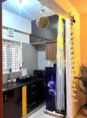 Private kitchen - Voyaraz Arka Living 1BHK couple, work, family| 404 (Bengaluru)
