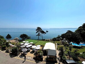 Unclassified image, 3 of 43, button - Sea Views, Free parking & Wi-Fi  Grade 2* Listed (Torbay)