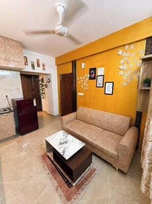 Living area - Voyaraz Shraddha Suites 303 (Nallurhalli, Whitefield, Bengaluru)
