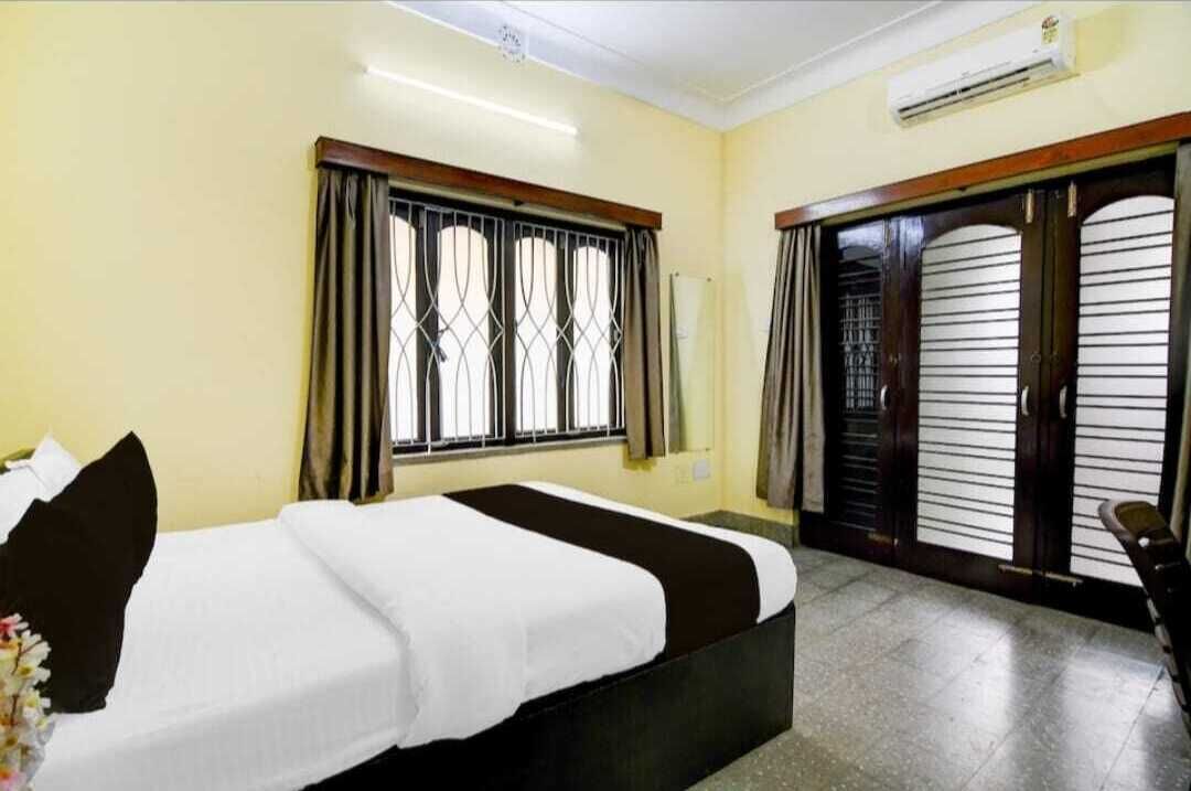 Deluxe Double or Twin Room, City View
