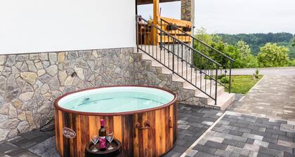 Apartment 'Stone and Wood' with Whirlpool and Children's Playground