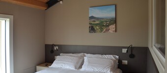 Onga Apartment with a Stunning View of the Euganean Hills
