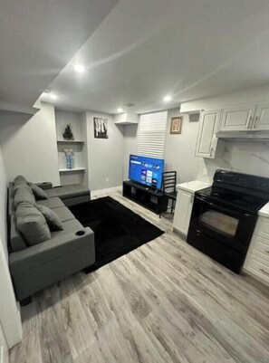 Living area - 1 bedroom basement unit separate entrance. (Kitchener)