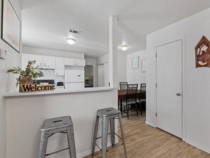 Unclassified image, 4 of 21, button - Jsa - Cheerful 3-Bedroom (Killeen)