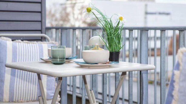 Outdoor dining - Lunea Stay Apartment Hotel in Esslingen (Esslingen am Neckar-Mettingen)