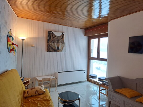 Unclassified image, 1 of 6, button - Apt Merlette at the foot of the slopes (Orcières)