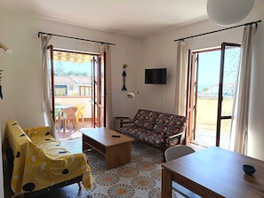 Living area - Vic SeaHouse Apartment (Giardini Naxos)