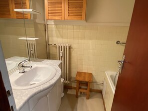 Bathroom - Studio for 4 in Valloire, east-facing (Valloire)