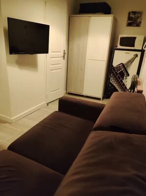 Smart TV - Vrbo Property (Meaux)