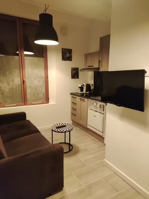 Smart TV - Vrbo Property (Meaux)