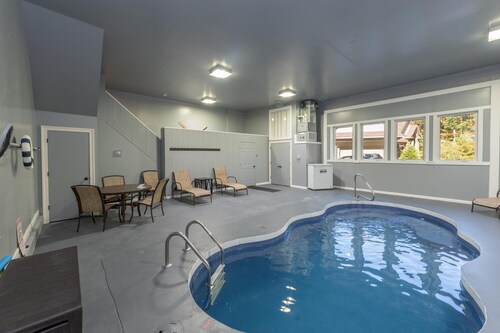 Sleeps 20 · Private Indoor Pool · 2 Hot Tubs · Theater · Dock Slip Included