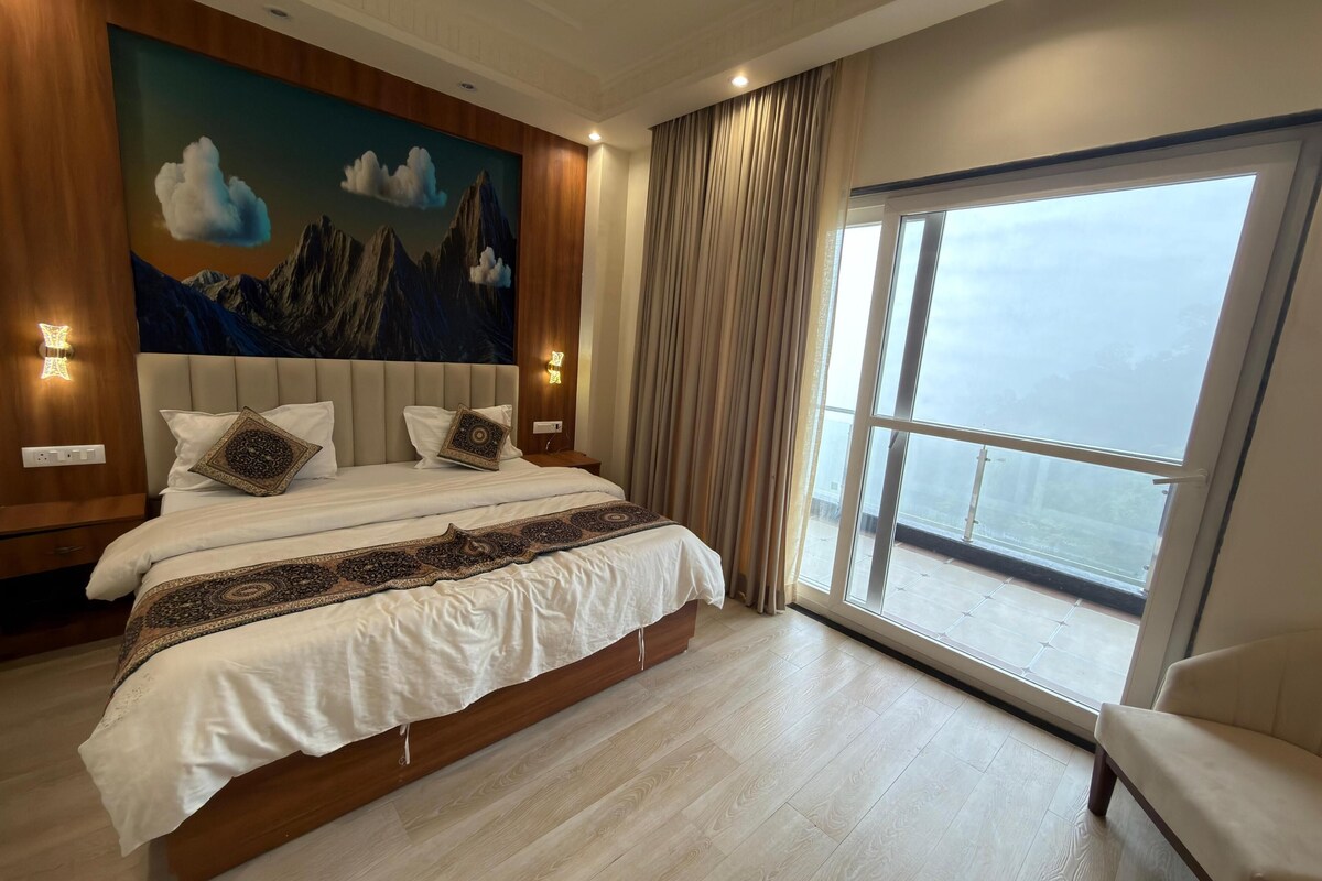 ห้องพรีเมียม, ระเบียง, วิวภูเขา