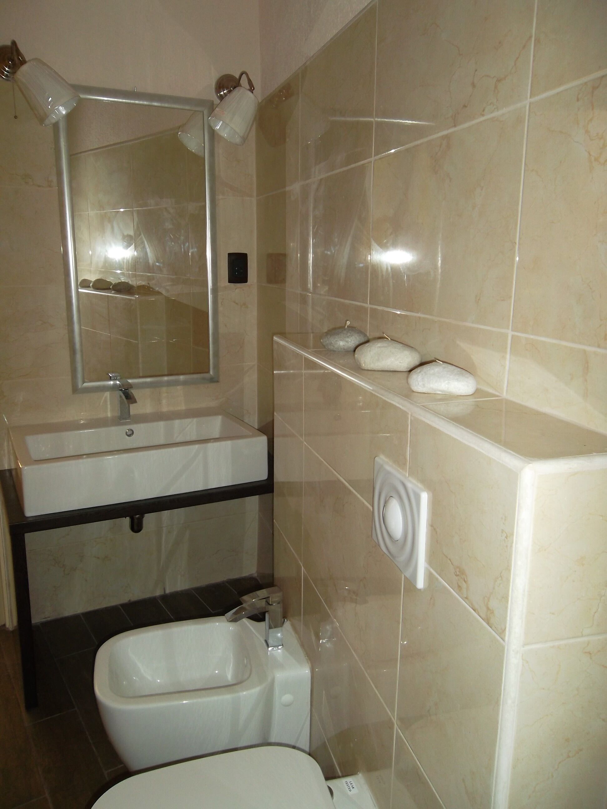 Ducha, secador de pelo, toallas