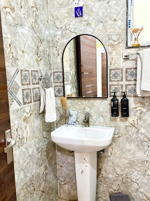 Villa, 2 Bedrooms, Balcony | Bathroom - 2BHK Villa Ananda Tattva By Iraaya Stays (Vrindavan)