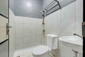 Unclassified image, 5 of 35, button - Cozy Hotel By CQA (Kota Jakarta Barat)