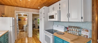 Oceanfront in Petty Harbour | Views from the Deck